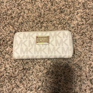 Michael Kors wallet